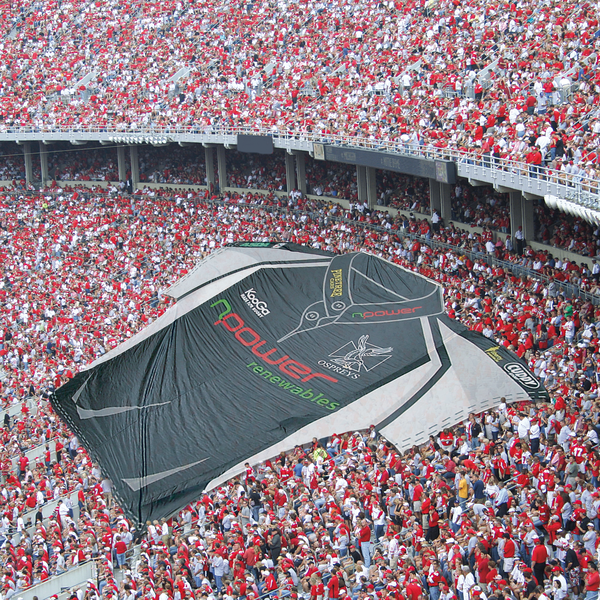 All Fan Banner shapes come in a single-reverse layout as well as custom sizes for a more personalized display